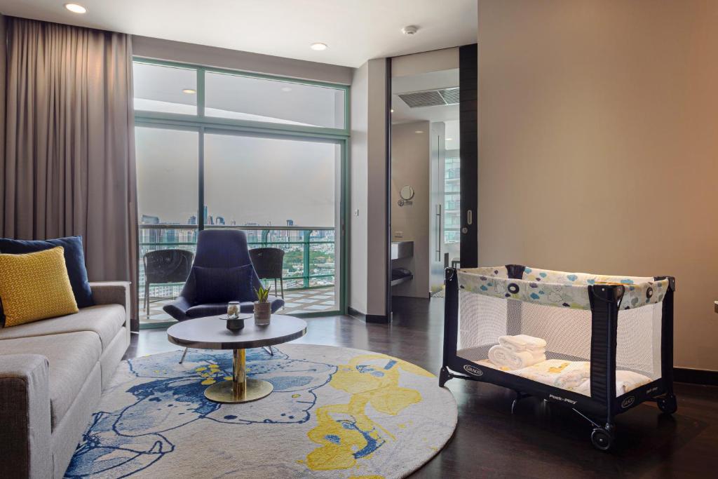 Chatrium Hotel Riverside Bangkok - 14