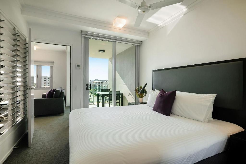 H on Mitchell Apartment Hotel - Resim 2