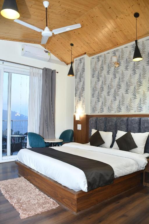 Hotel Le Halcyon Kasauli - デラックスルーム