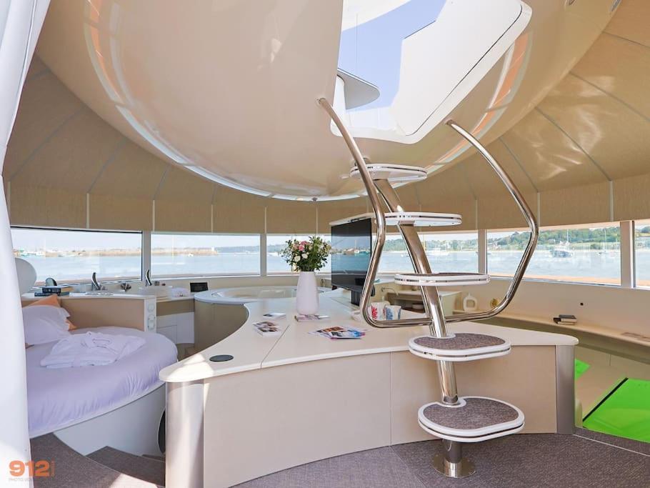 Posezení v ubytování ANTHENEA Suite Hôtelière Flottante