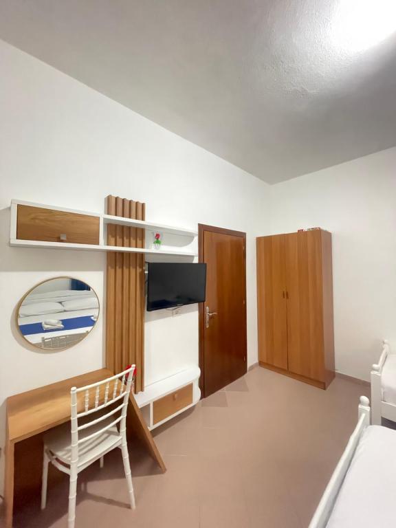 Vogue Rooms - Apartment With Garden View
