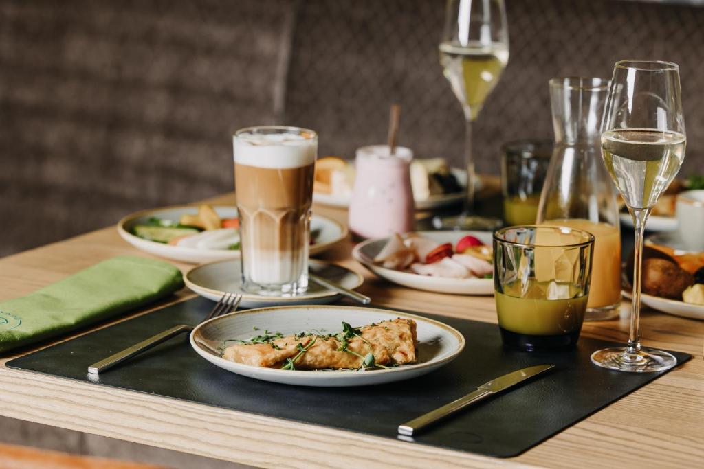 Nápoje v ubytování ALMGUT - Mountain Wellness Hotel