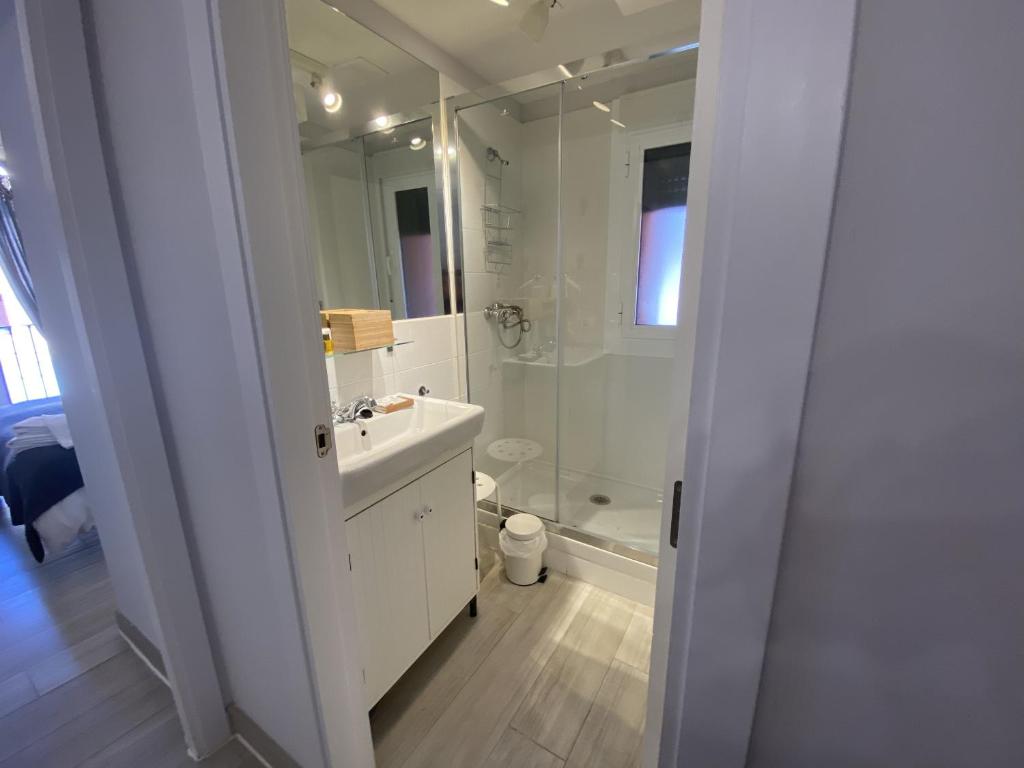 Koupelna v ubytování Apartamentos "Casa Abuelo Juan"
