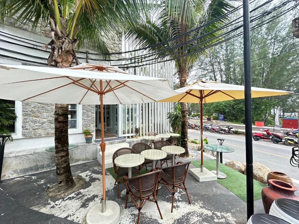 Restaurace v ubytování Benyada Lodge - Surin Beach