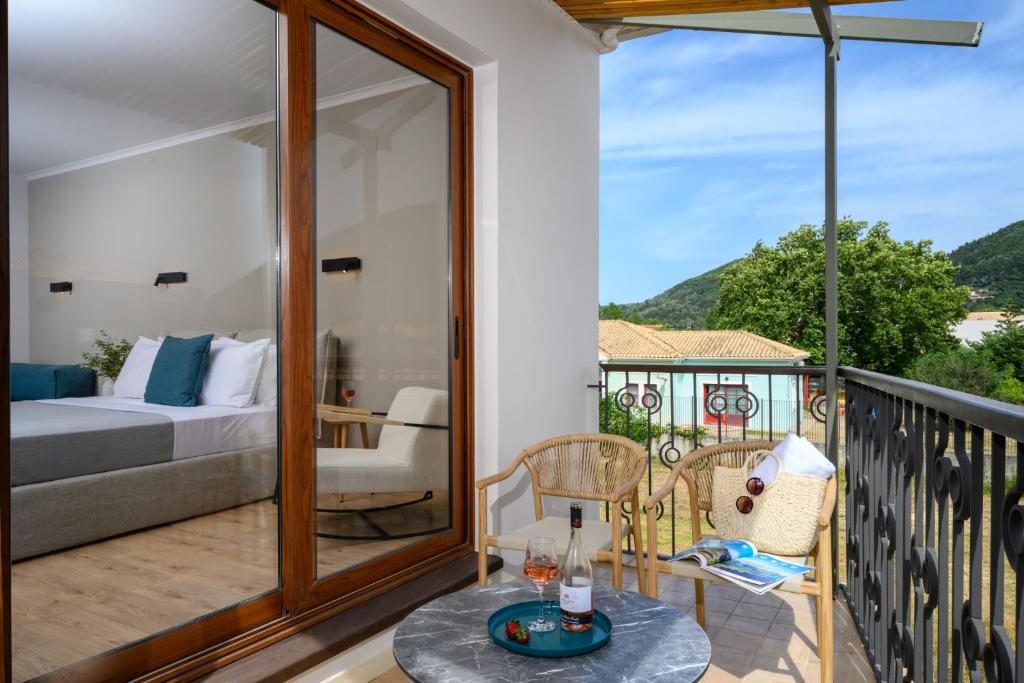 Nespecifikovaný výhled na hory nebo výhled na hory při pohledu z hotelu