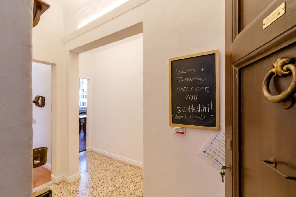 Zdjęcie z galerii obiektu Charme Centro Storico w Sienie