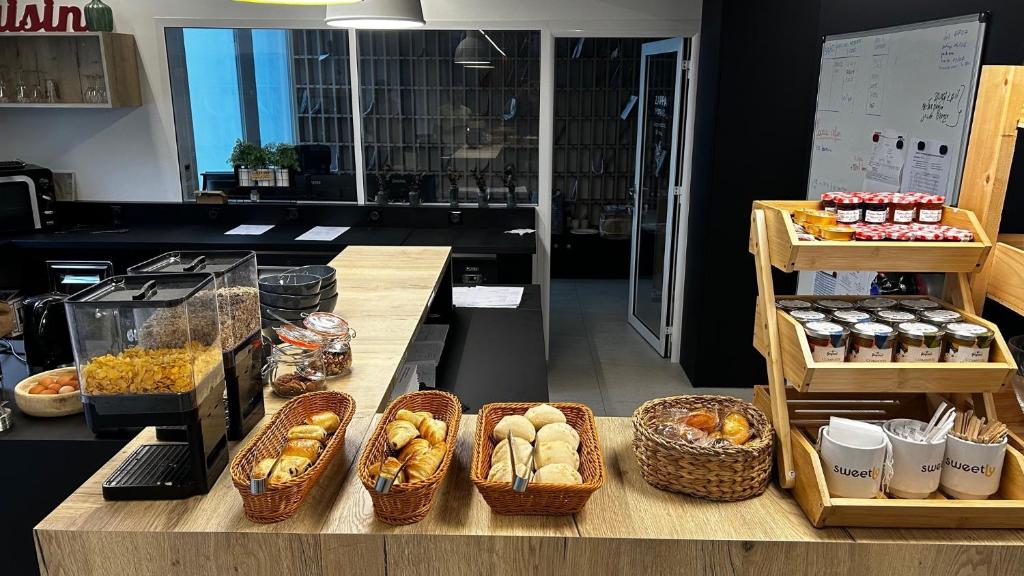 Sweetly Alexandrin Toulouse - Resim 21