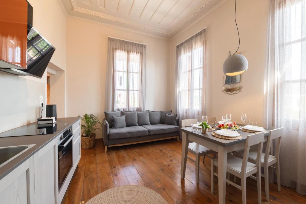 Ladino Old Town Suites
