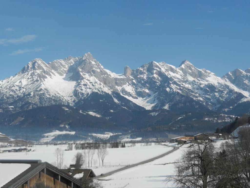 Fotografie z fotogalerie ubytování Ferienwohnung Örgenbauer v destinaci Saalfelden am Steinernen Meer