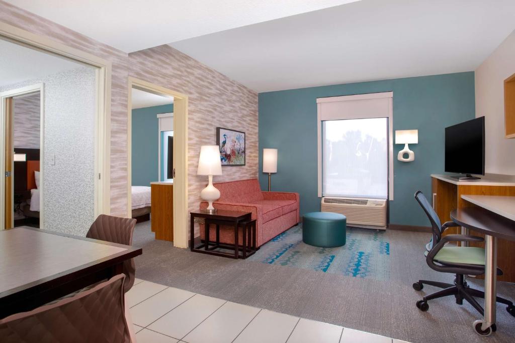 Home2 Suites By Hilton Gainesville - 