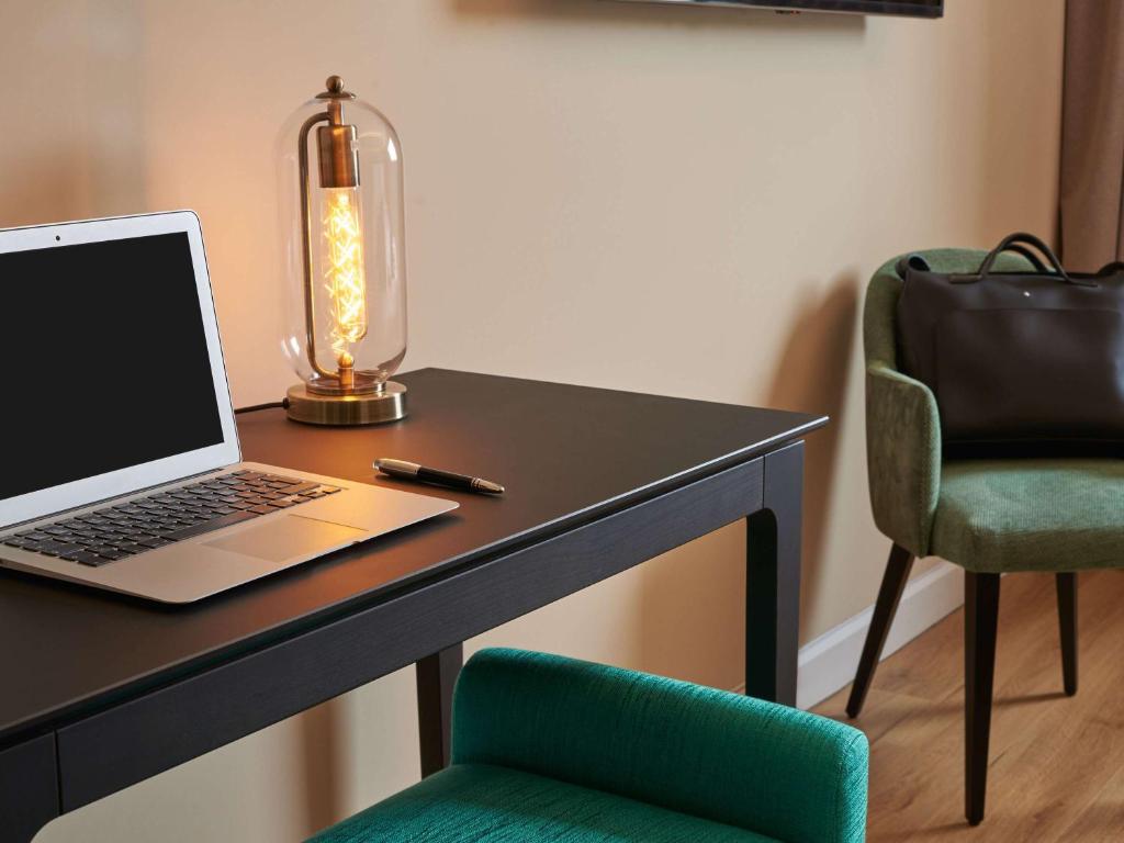 Posezení v ubytování Mercure Paris Nanterre