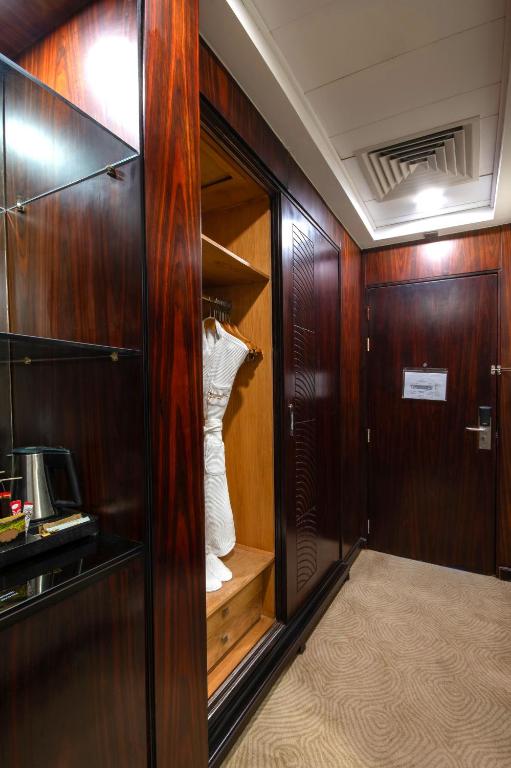 Triumph Luxury Hotel - 19