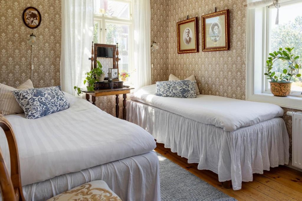 Strandflickornas Havshotell Lysekil - Small Twin Room