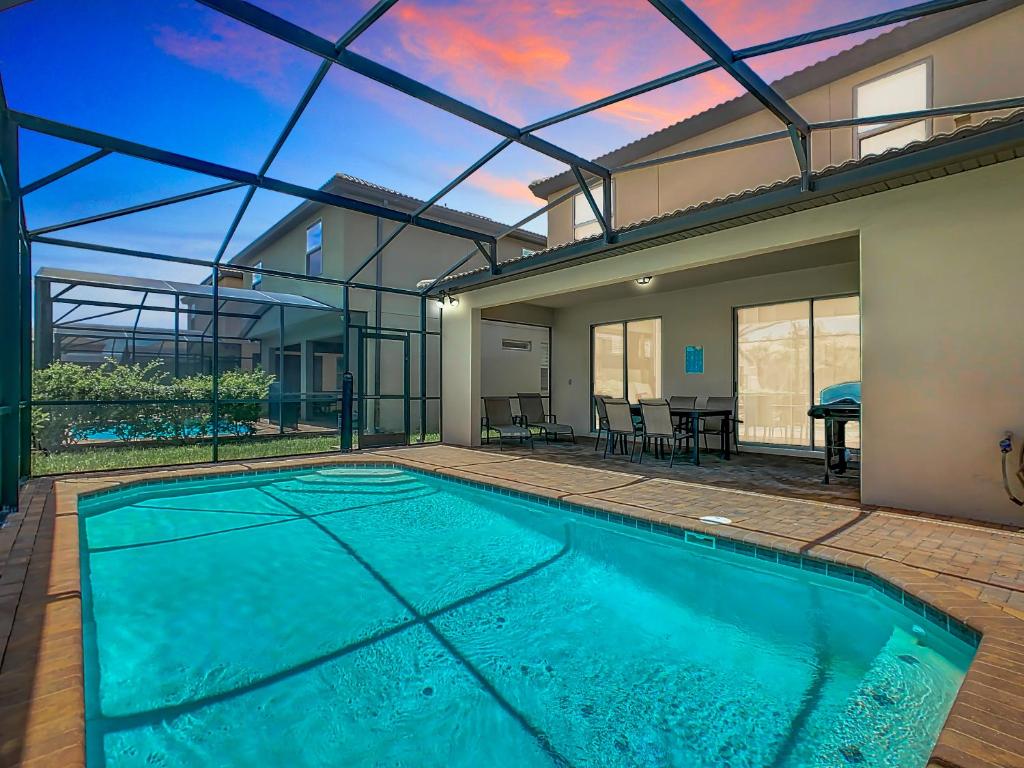 Private Pool Luxury Rentals photo