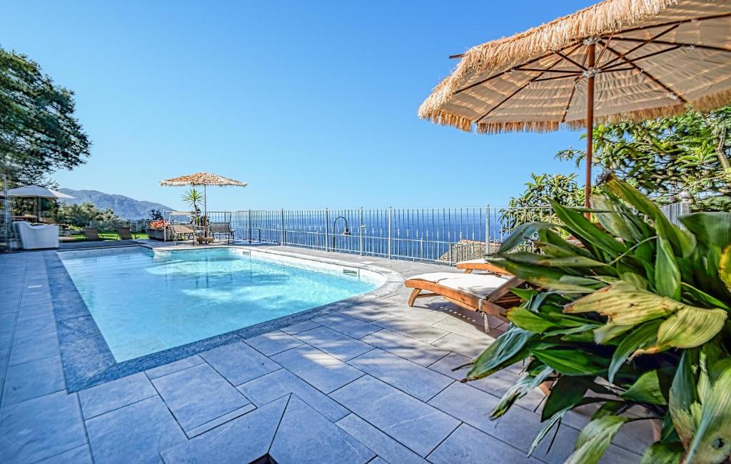 Πισίνα στο ή κοντά στο Nice Home In Recco With House Sea View