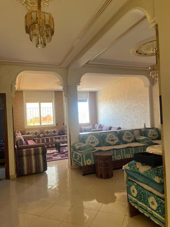 Chaaban 1, 1136 - Housity