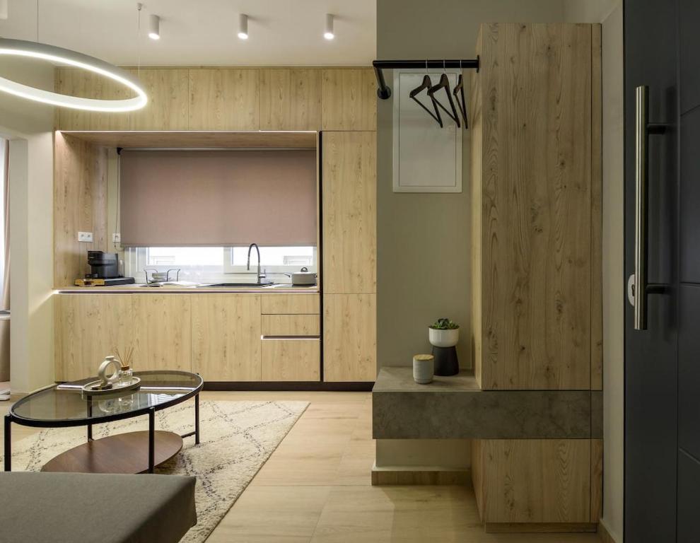 Aristotelian Virtues - Elpida - 5