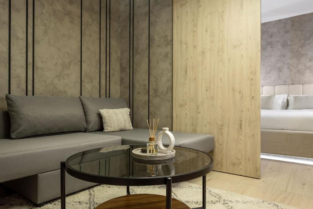 Aristotelian Virtues - Elpida - 7