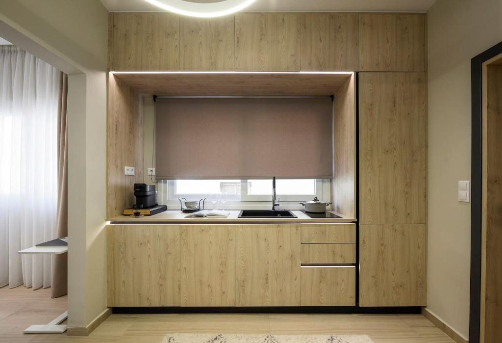 Aristotelian Virtues - Elpida - 12