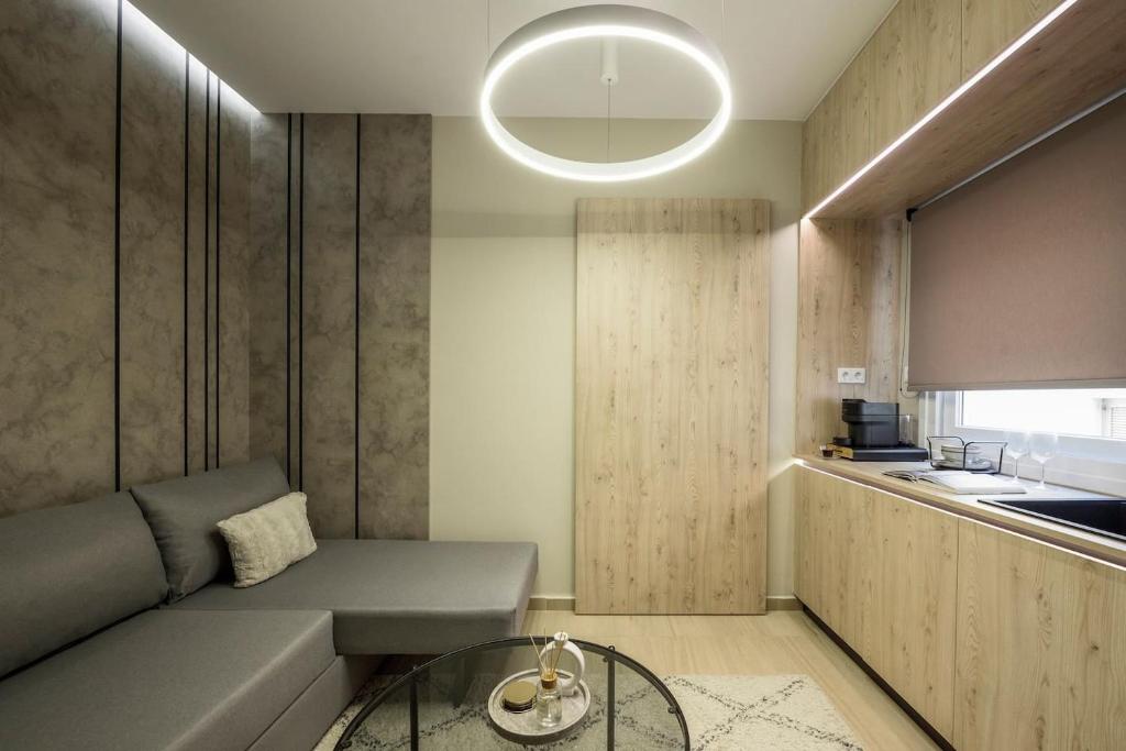 Aristotelian Virtues - Elpida - 14