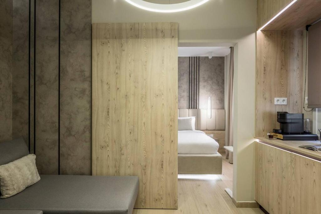 Aristotelian Virtues - Elpida - 15