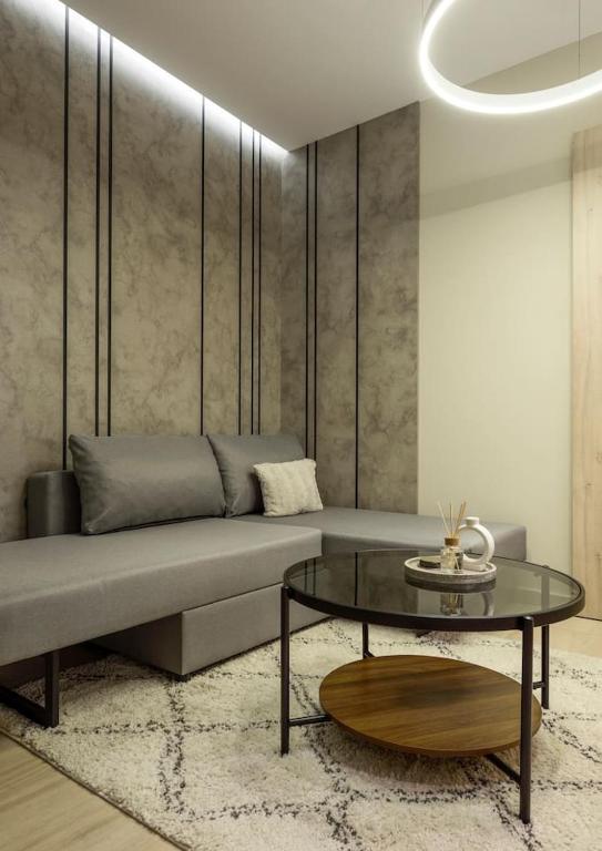 Aristotelian Virtues - Elpida - 16