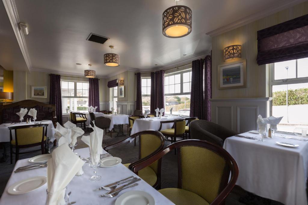 Restaurace v ubytování Ballyliffin Hotel