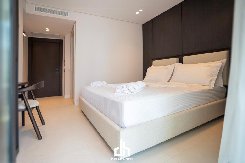 DREAM HOTEL SARANDA - Deluxe Double Room With Balcony