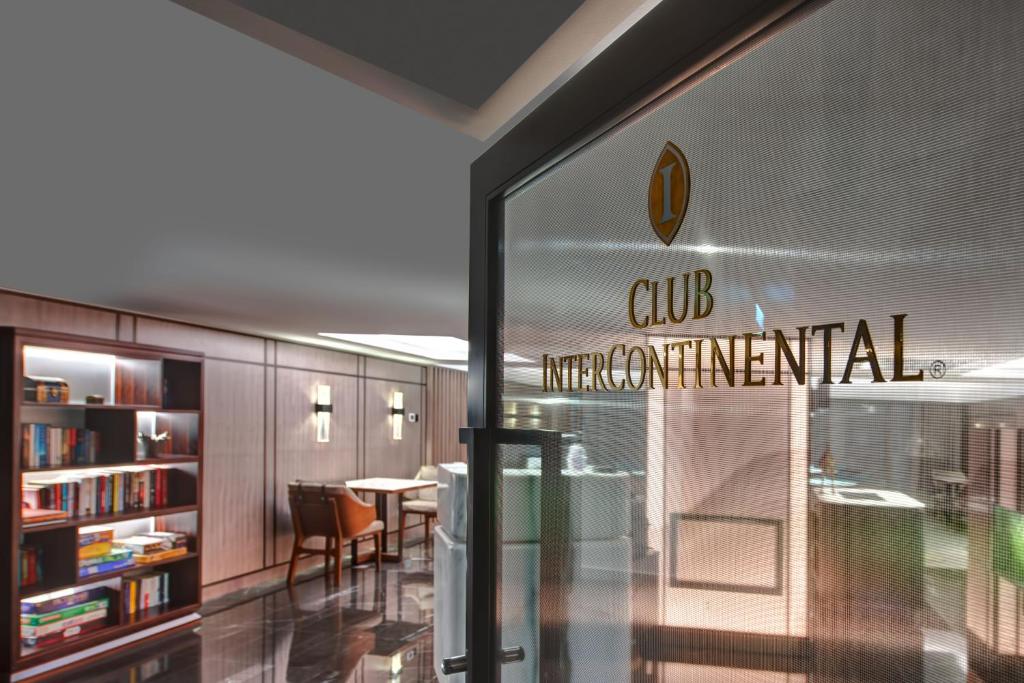 InterContinental Muscat, an IHG Hotel - Executive Club King Room Mit Balkon