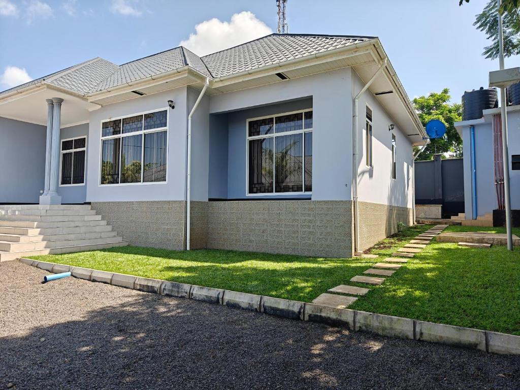 Riverwood Apartments