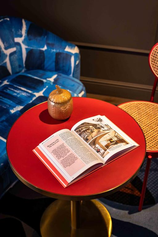 Upon Angels - Adults Only - Resim 15