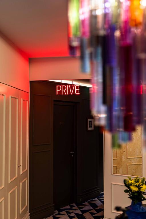 Upon Angels - Adults Only - Resim 29