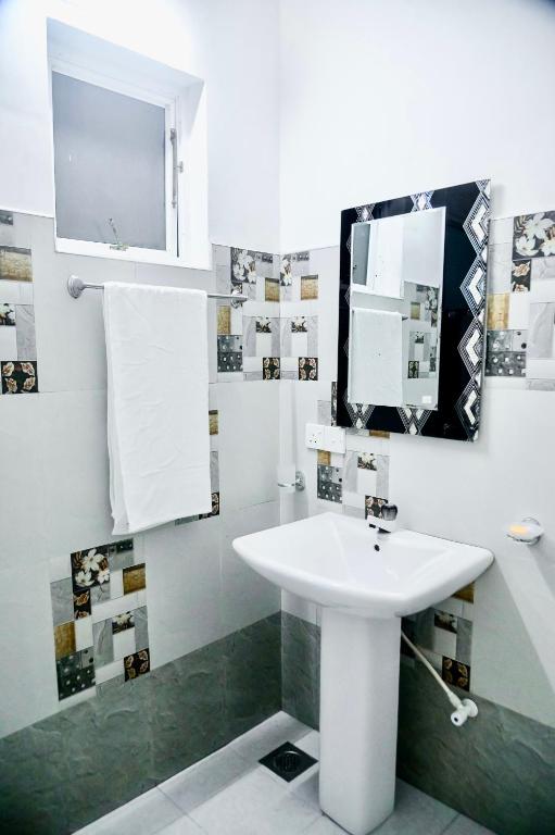 Mario Family Villa and Restaurant - 13