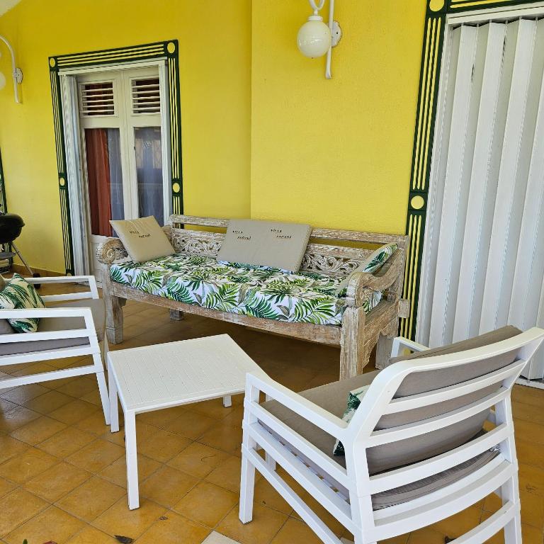 Posezení v ubytování Villa Guadeloupe Saint François Accès Mer Piscine IGUANA BAY - Villa Zagadi