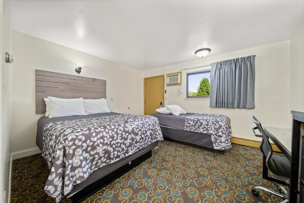 Kingsway Inn - 