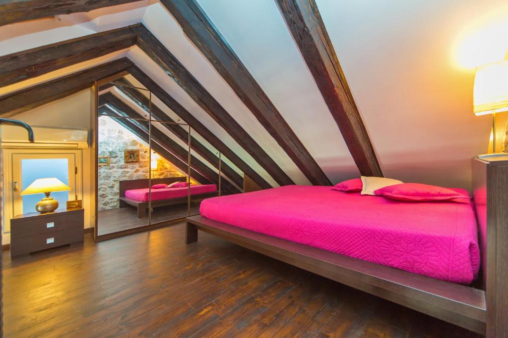 Postel nebo postele na pokoji v ubytování Dubravka Apartment