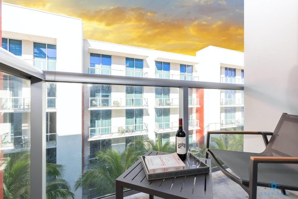 Fotografie z fotogalerie ubytování Rooftop Pool Balcony Hollywood Beach Broad walk v destinaci Hollywood