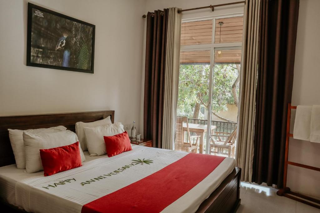 Saffron Lake Yala - 16