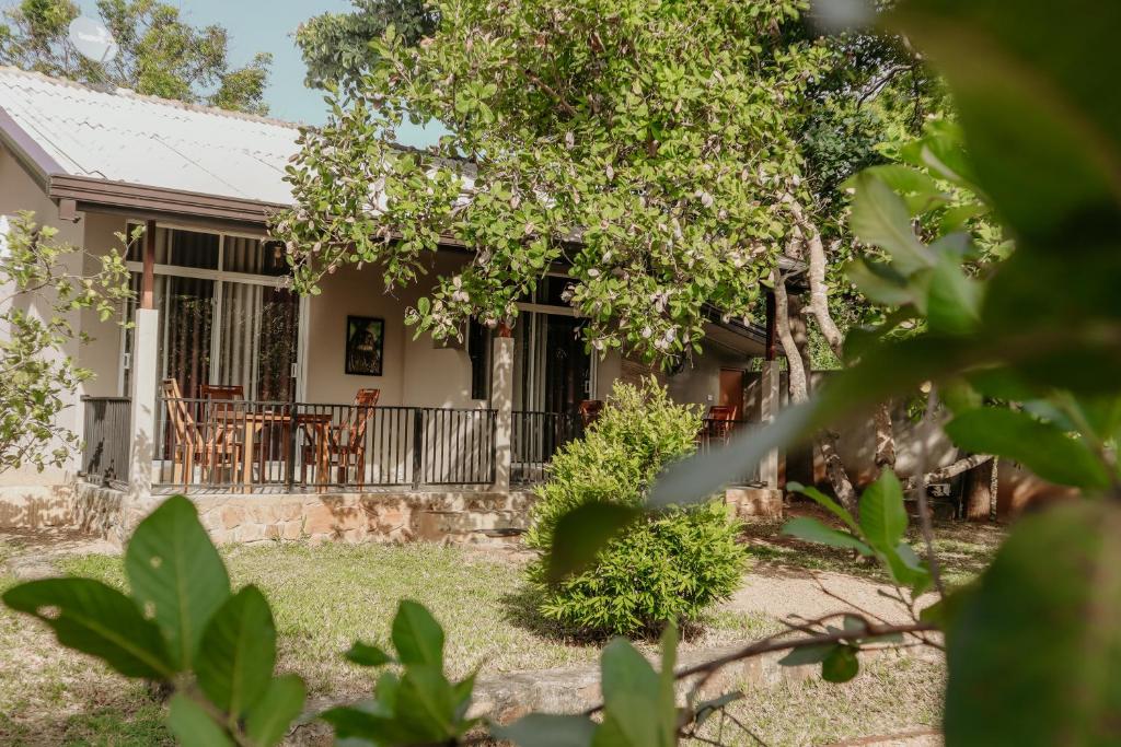 Saffron Lake Yala - 13