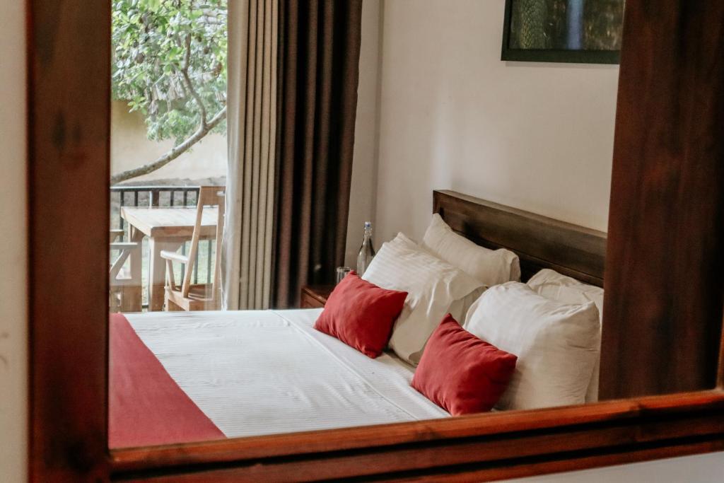 Saffron Lake Yala - 12