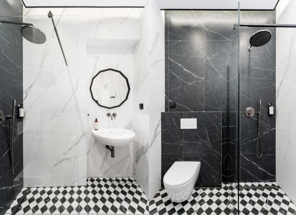 Wawel Apartments - Old Town - Deluxe Two-Bedroom Apartment With Balcony