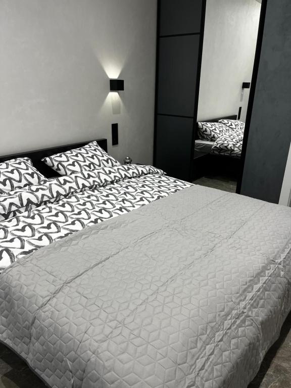 Voodi või voodid majutusasutuse Квартира в новому жк Дрім Таун toas