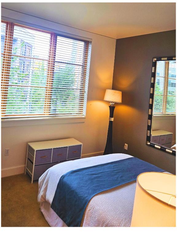 Renu Suites at The Burlington Portland - One-Bedroom Apartment