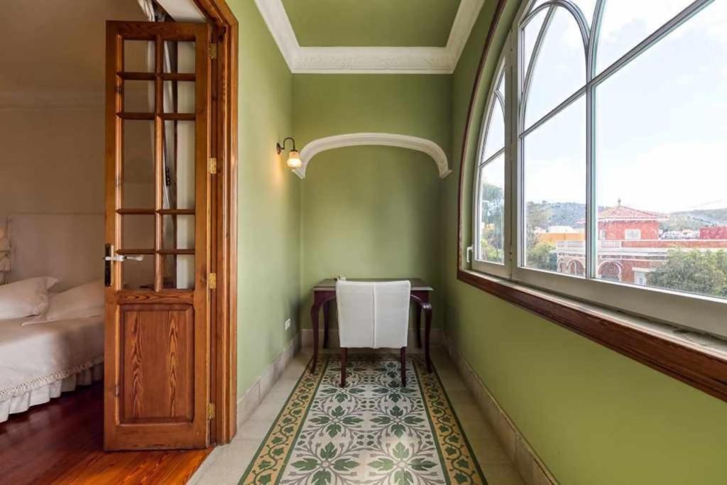 Posteľ alebo postele v izbe v ubytovaní Amplia Villa de lujo con piscina climatizada