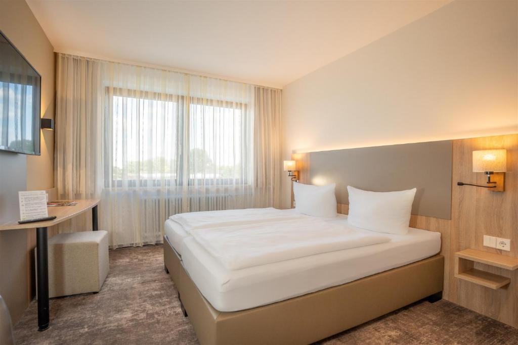 Waldhotel Eisenberg - Klassisches Zimmer
