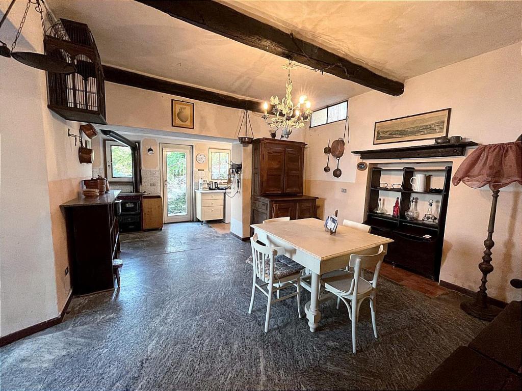 La Mulattiera - vista lago - Four-Bedroom House
