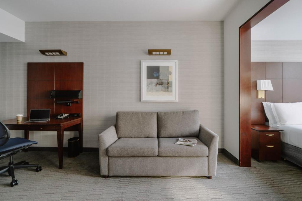 Posezení v ubytování Club Quarters Hotel Wacker at Michigan, Chicago