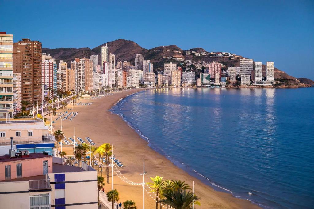 Barceló Benidorm Beach - Adults Recommended - Resim 10