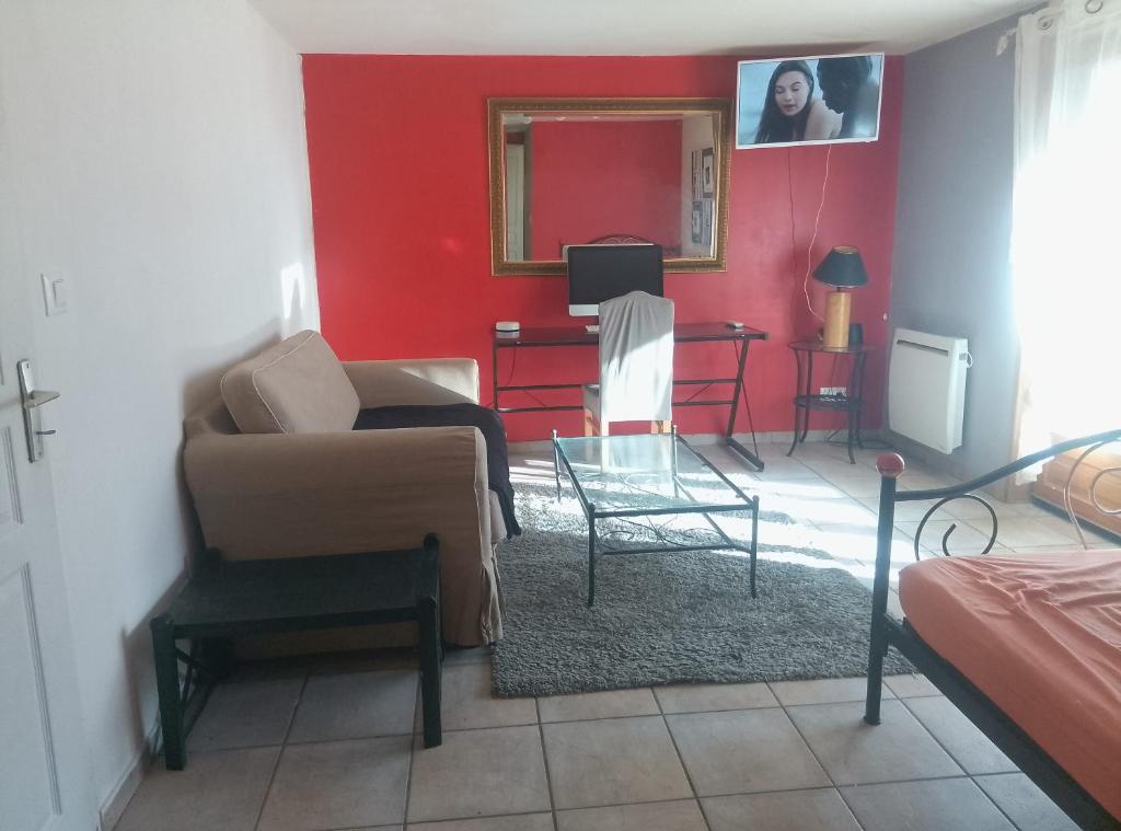 Studio meublé avec jardin et parking - Housity