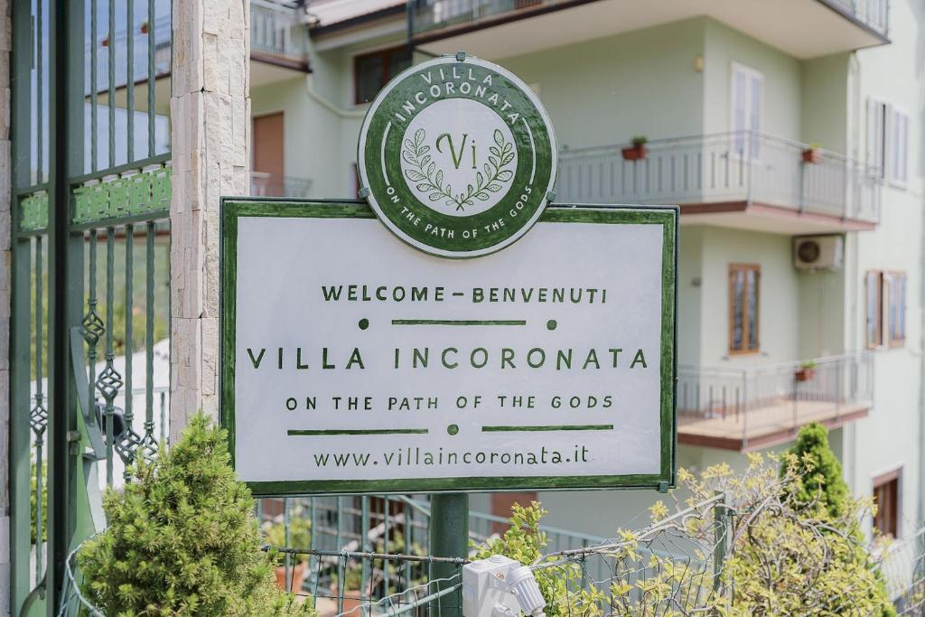 a sign for the villa imperonia on the path of the gods at Villa Incoronata in Agerola